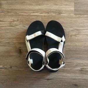 Teva sandals with white straps and slight platform